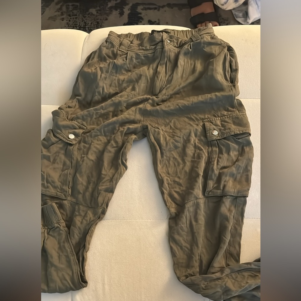 Loose Pants